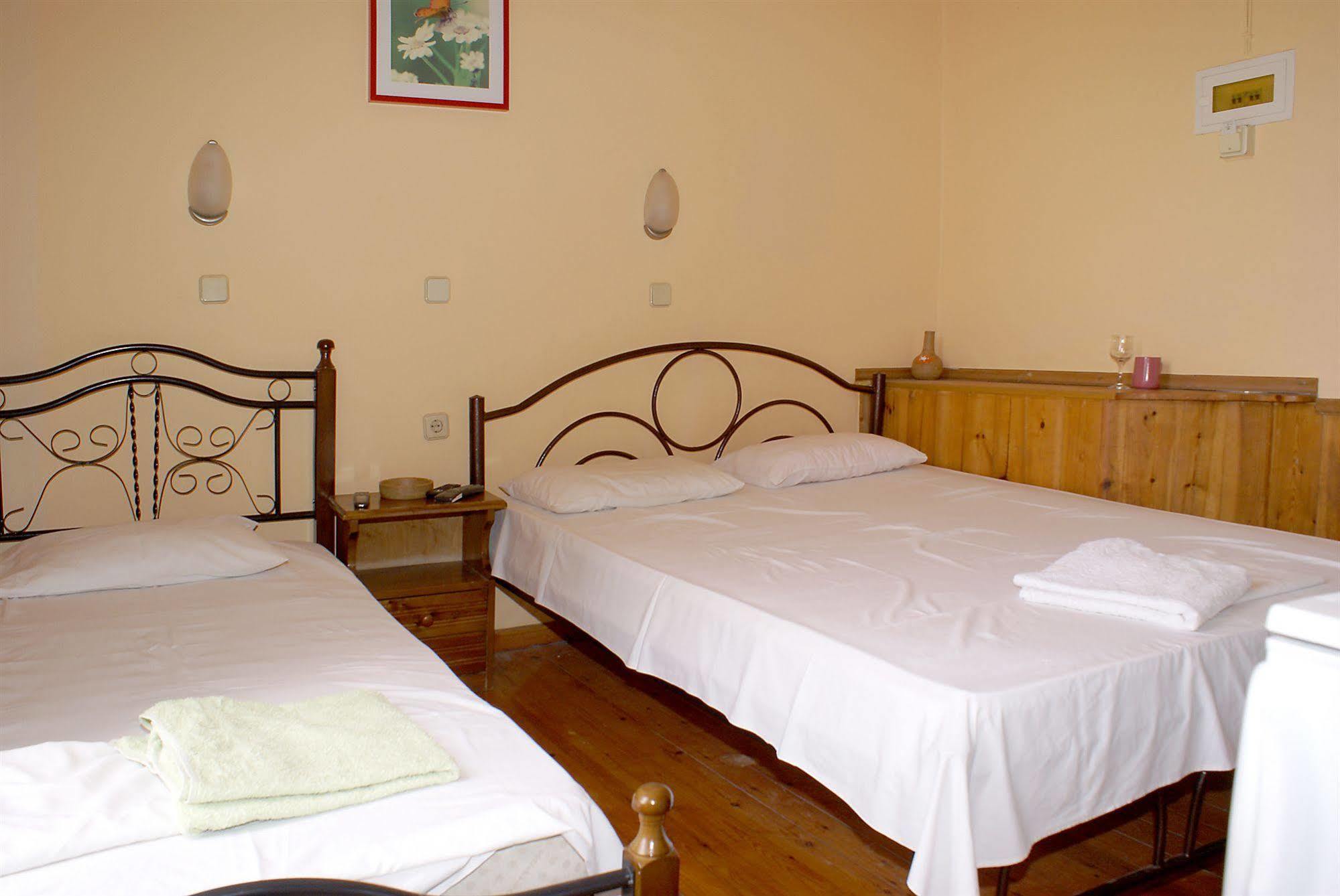 Kydonia Rooms Chania  Exteriör bild