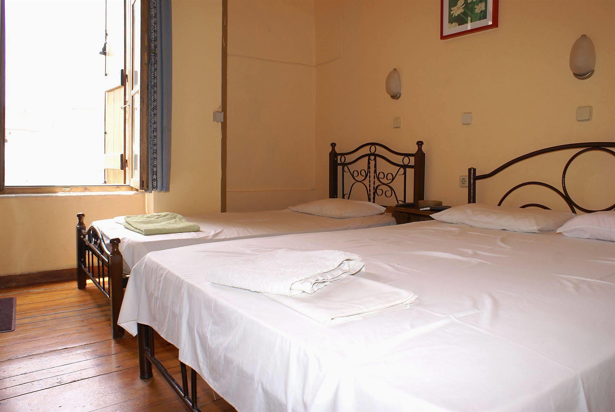Kydonia Rooms Chania  Exteriör bild