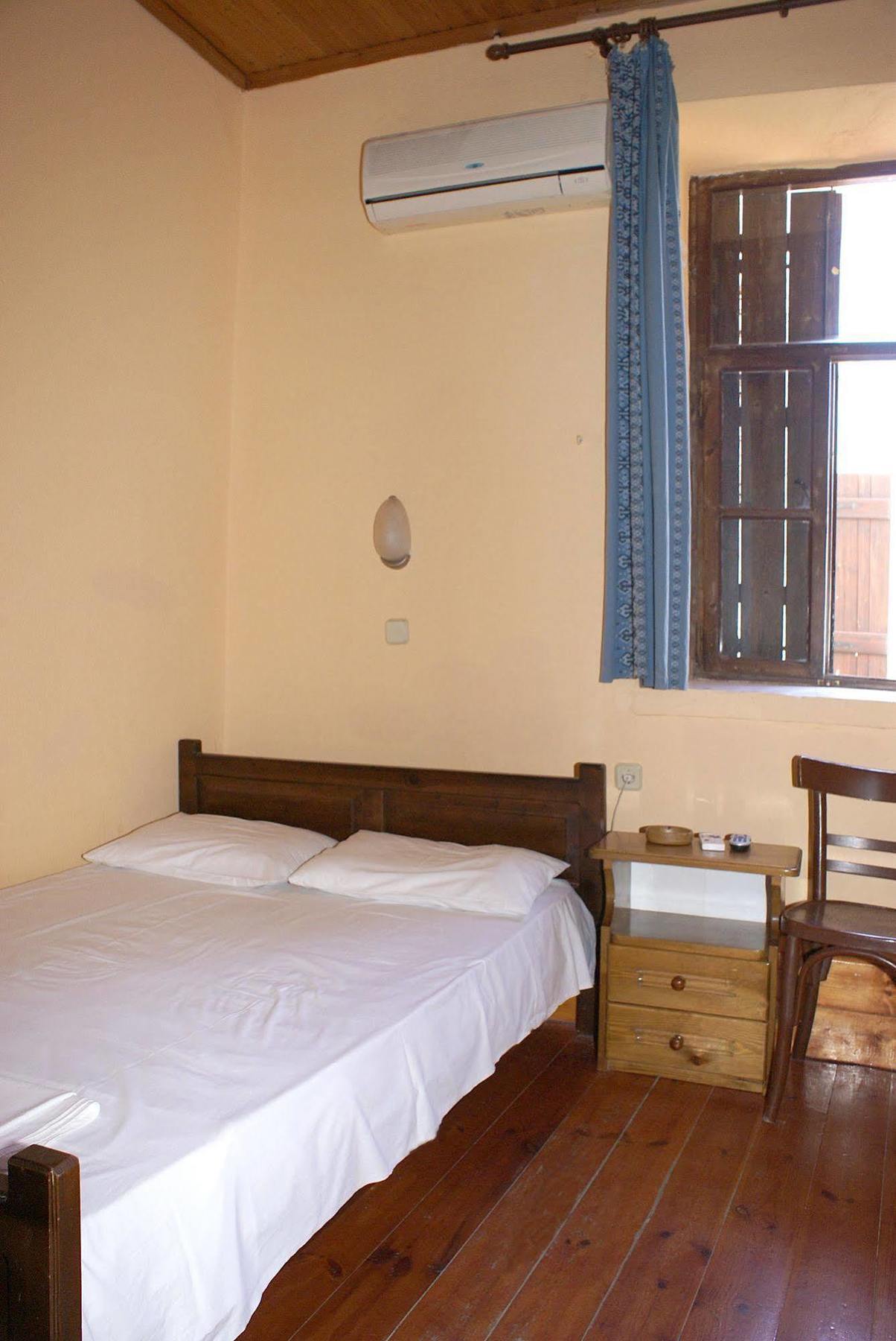 Kydonia Rooms Chania  Exteriör bild