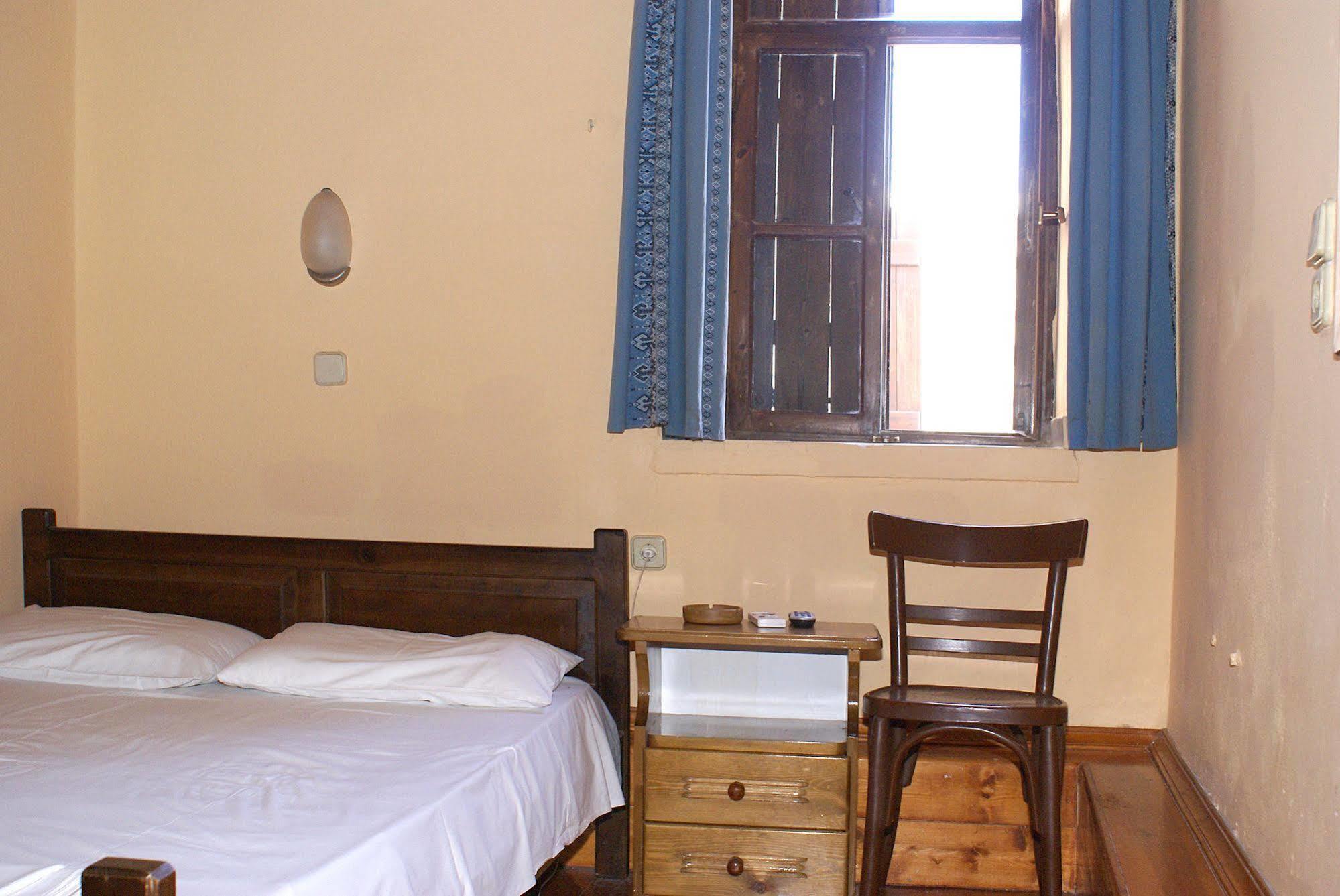 Kydonia Rooms Chania  Exteriör bild