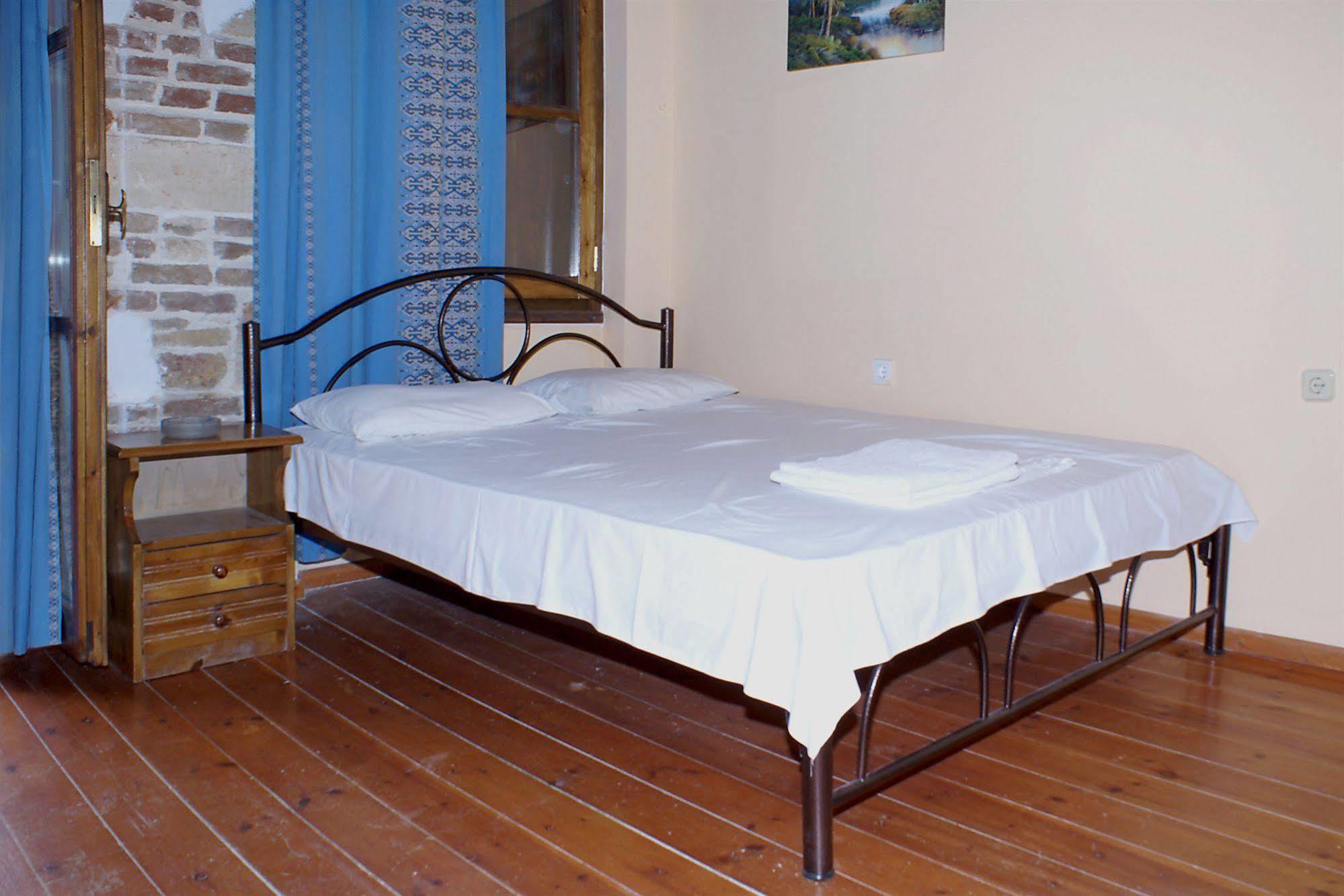 Kydonia Rooms Chania  Exteriör bild